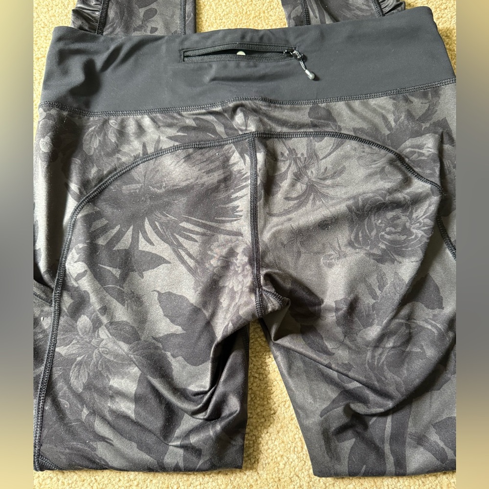 lululemon athletica Black Floral Leggings - Picture 3 of 3